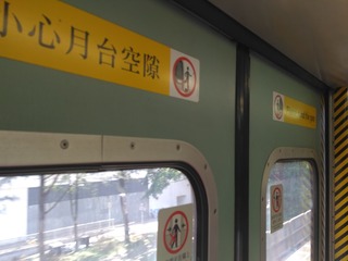 927