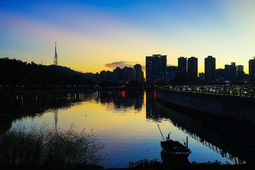 C025C6B1-4AE0-40BF-AB8B-801FA32B590F/L0/001
