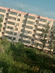 982128