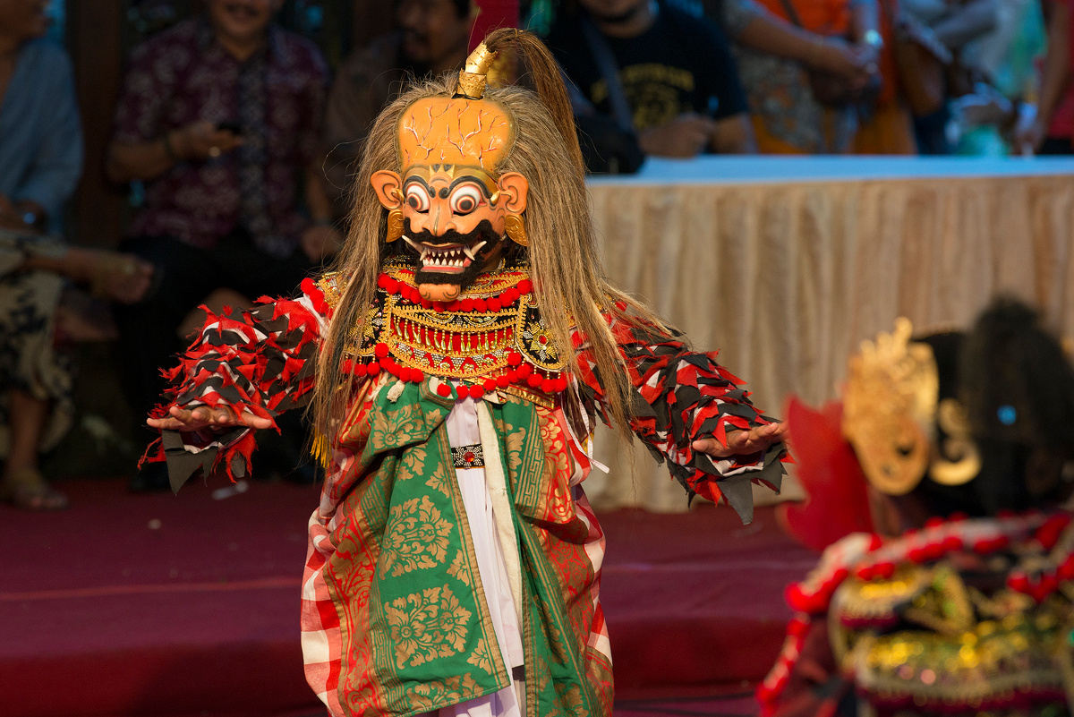 巴厘岛面具舞