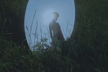 1576137