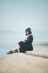 001
