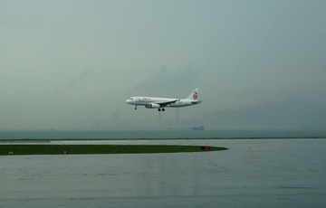 14.港龙航班.JPG