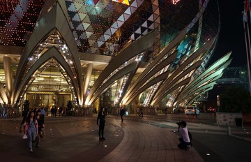 3.新葡京大门.JPG