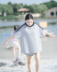 001