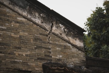 B07796E1-BA95-470A-B3A7-A4A79140797D/L0/001