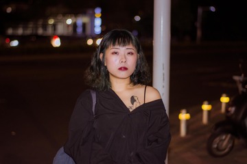 001