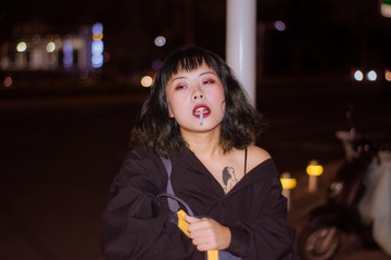 001