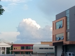 1370202