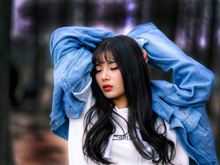 001
