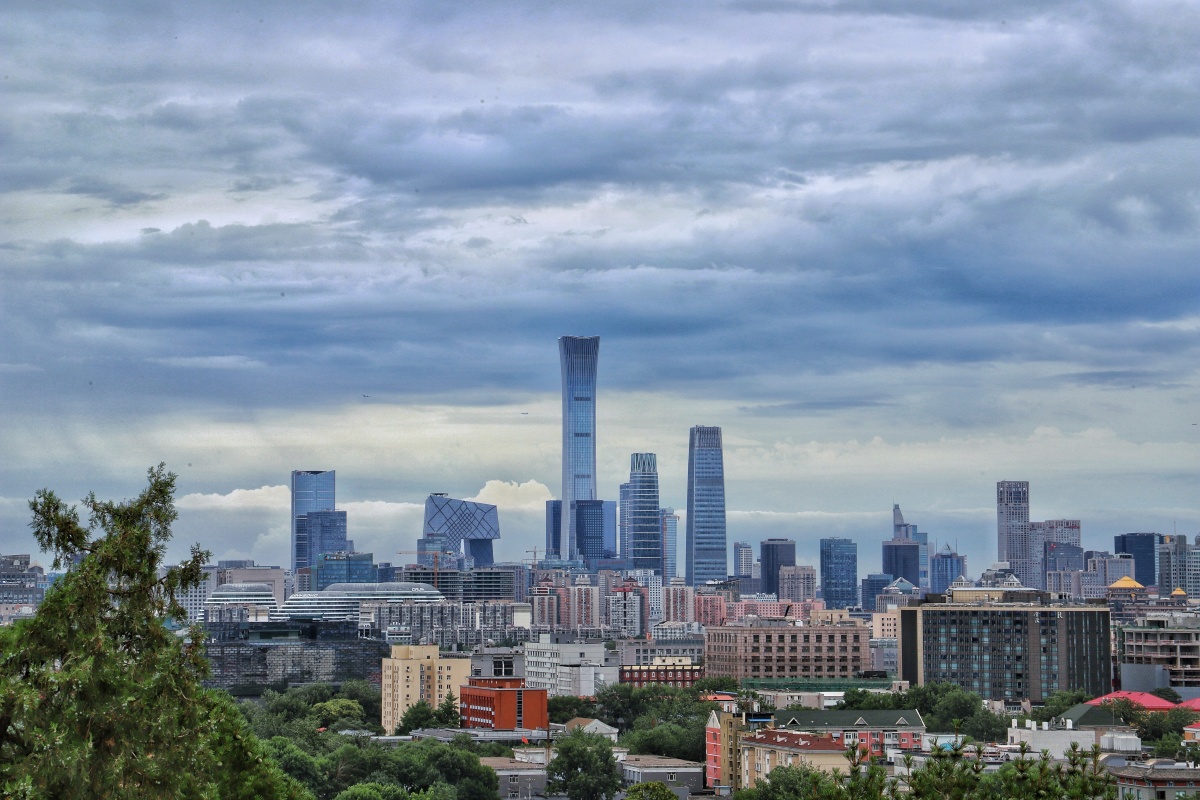 站在万春亭上看国贸