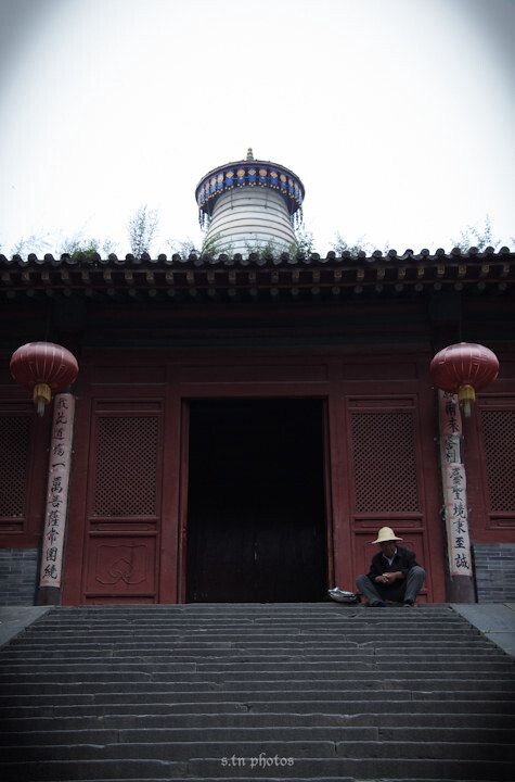 塔院寺<br />
生意可以随缘