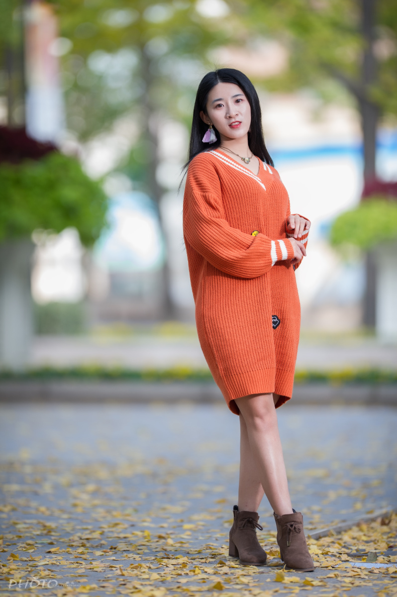 致青春 模特:那夏月光和星子玫瑰花瓣和雨丝,温柔的