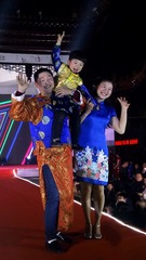 瞧这一家子