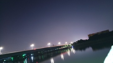 19033