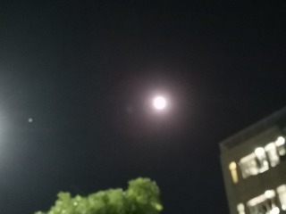 810246