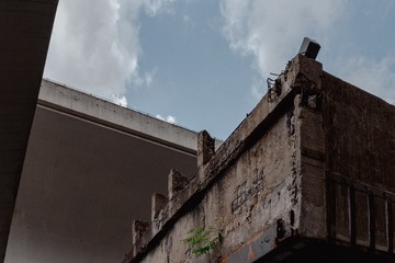 119930