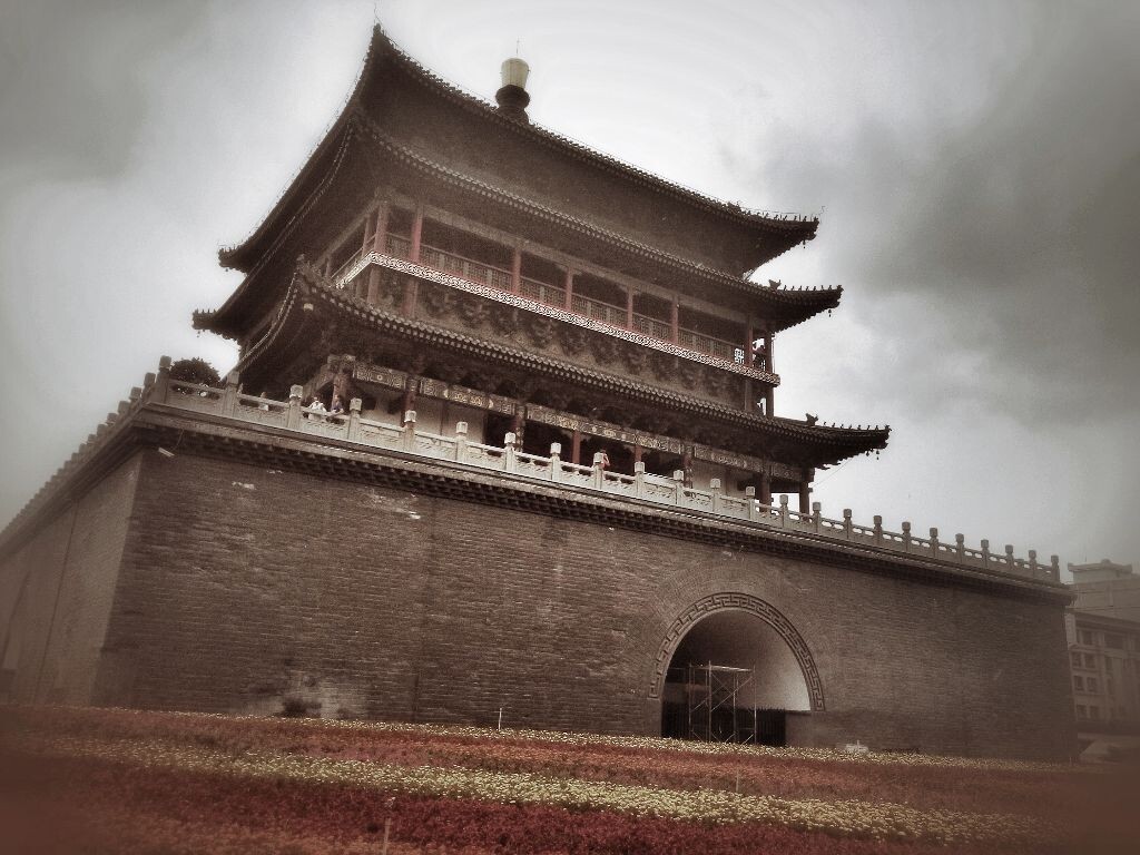 红米1S拍摄，<br />
后期用Snapseed软件调整。<br />
