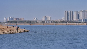 8FD6B5F0-7AA5-4C3B-B3A2-93555569D9D7/L0/001