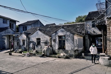 93364B9A-B6DA-4298-A1CF-76A42C12527A/L0/001