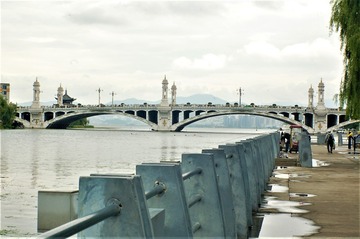 A81DBF6F-BDD6-4DA4-8B78-E478C8D5CDB3/L0/001