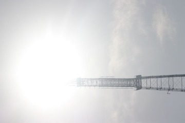 431370