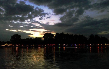 201207125541.jpg