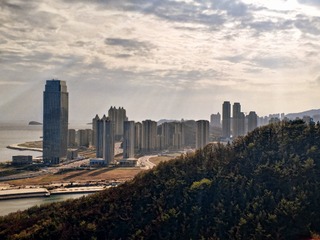 540653