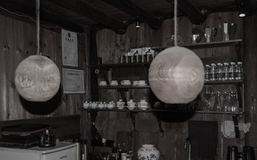 334186