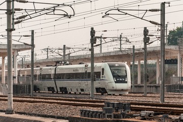 172239