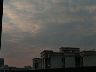 1607311