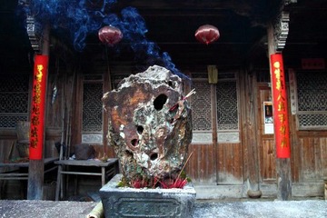 镇宅石