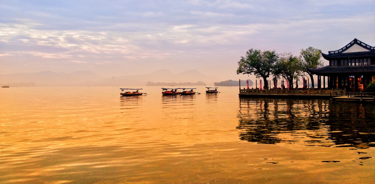 西湖的早晨