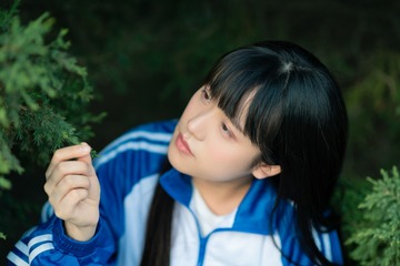 001