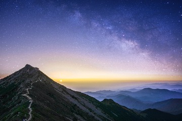 太白日出星空