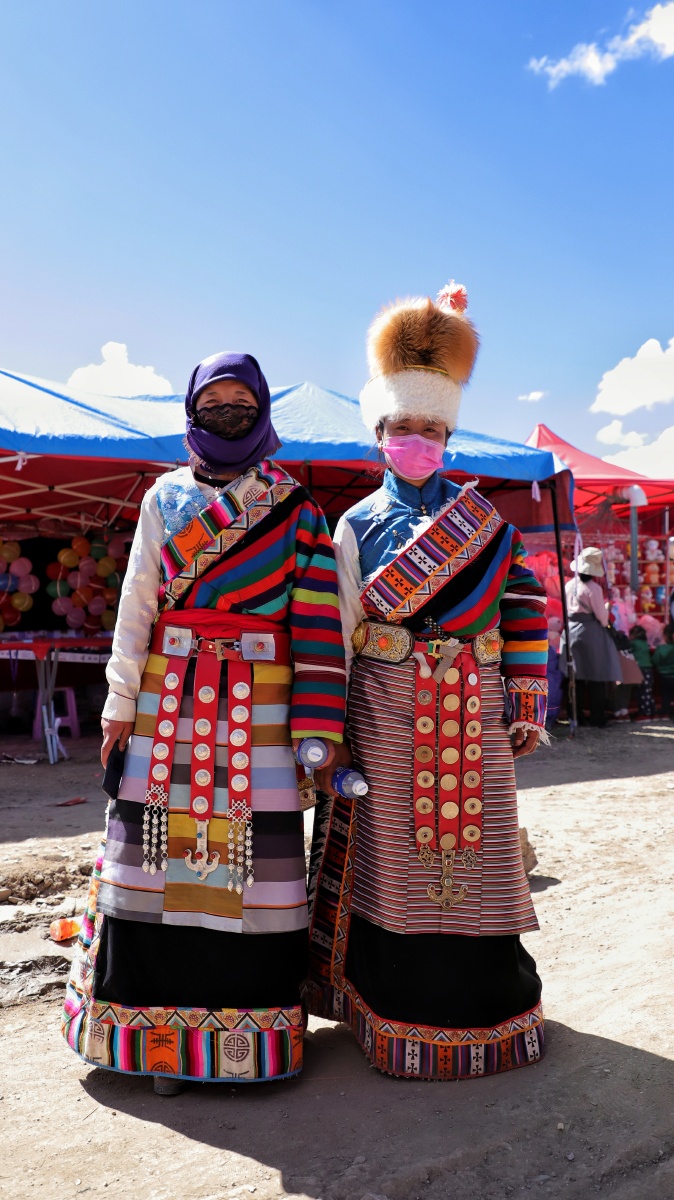 西藏自治区那曲市,传统节日服饰
