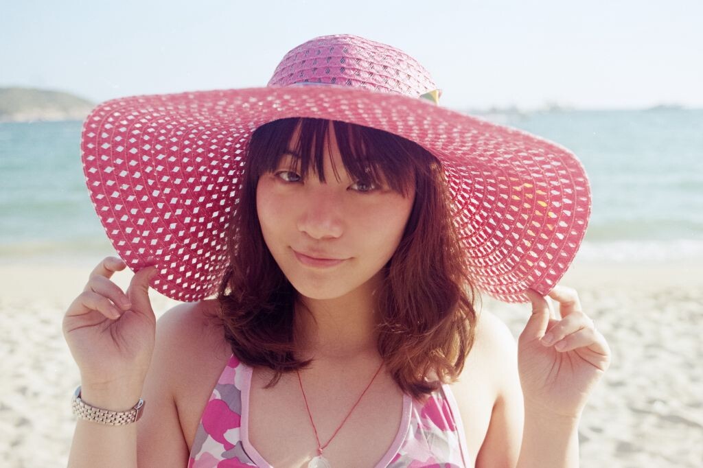 EKTAR100