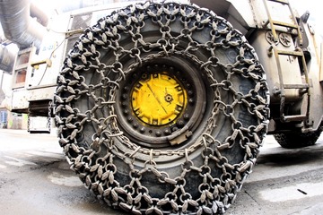 96818