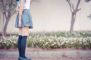 001
