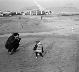 03-2Ikon+Rollei 402.8HFT黑白海边对比M9+Rollei 402.8HFT-115988-2