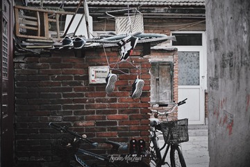 C41C6770-15F9-443E-A75B-4489A86690F1/L0/001