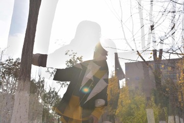 001