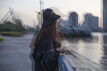 001