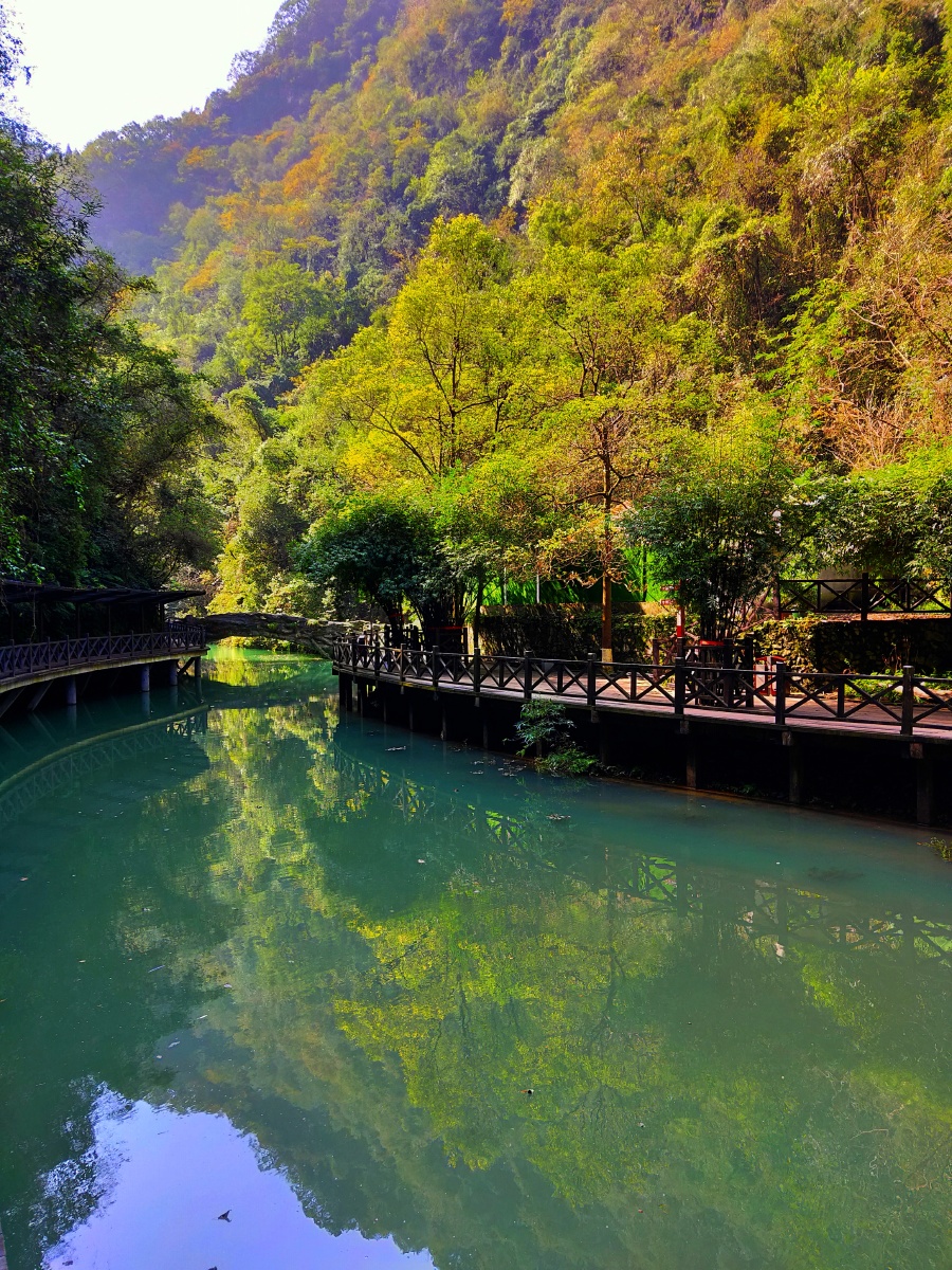 湖北宜昌三峡大瀑布风景不错没有坑爹的套路电瓶交通车往返20元不卖