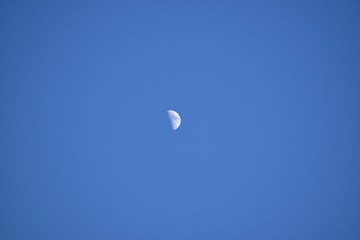 1045820