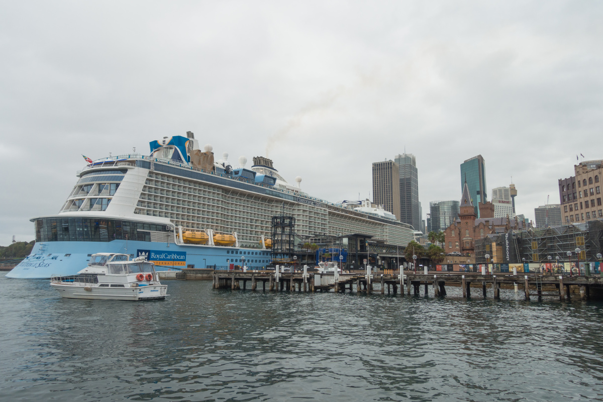 重庆到南京游轮最快几天,重庆往返上海游轮服务逐渐下架