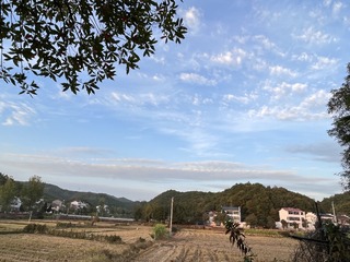 0E551A24-8051-494E-AF28-BF0EBD51F787/L0/001