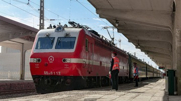 176059