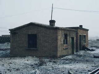 922677