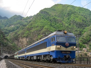 1468400